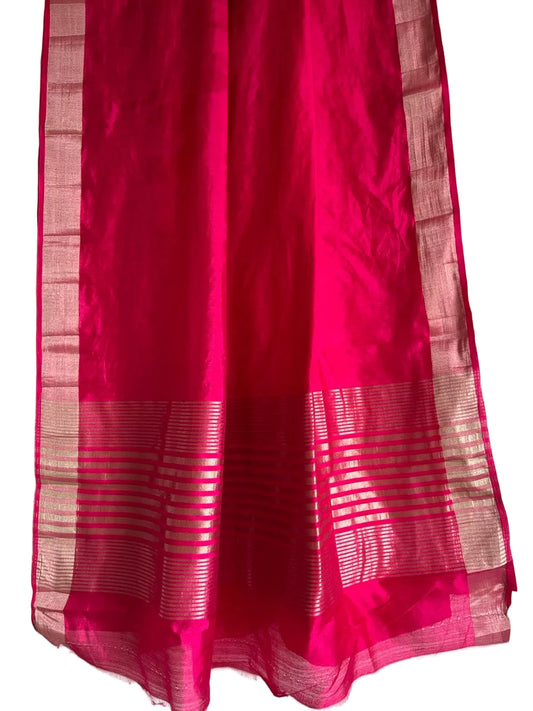 Pink Jute Cotton Plain Aariyaa Saree