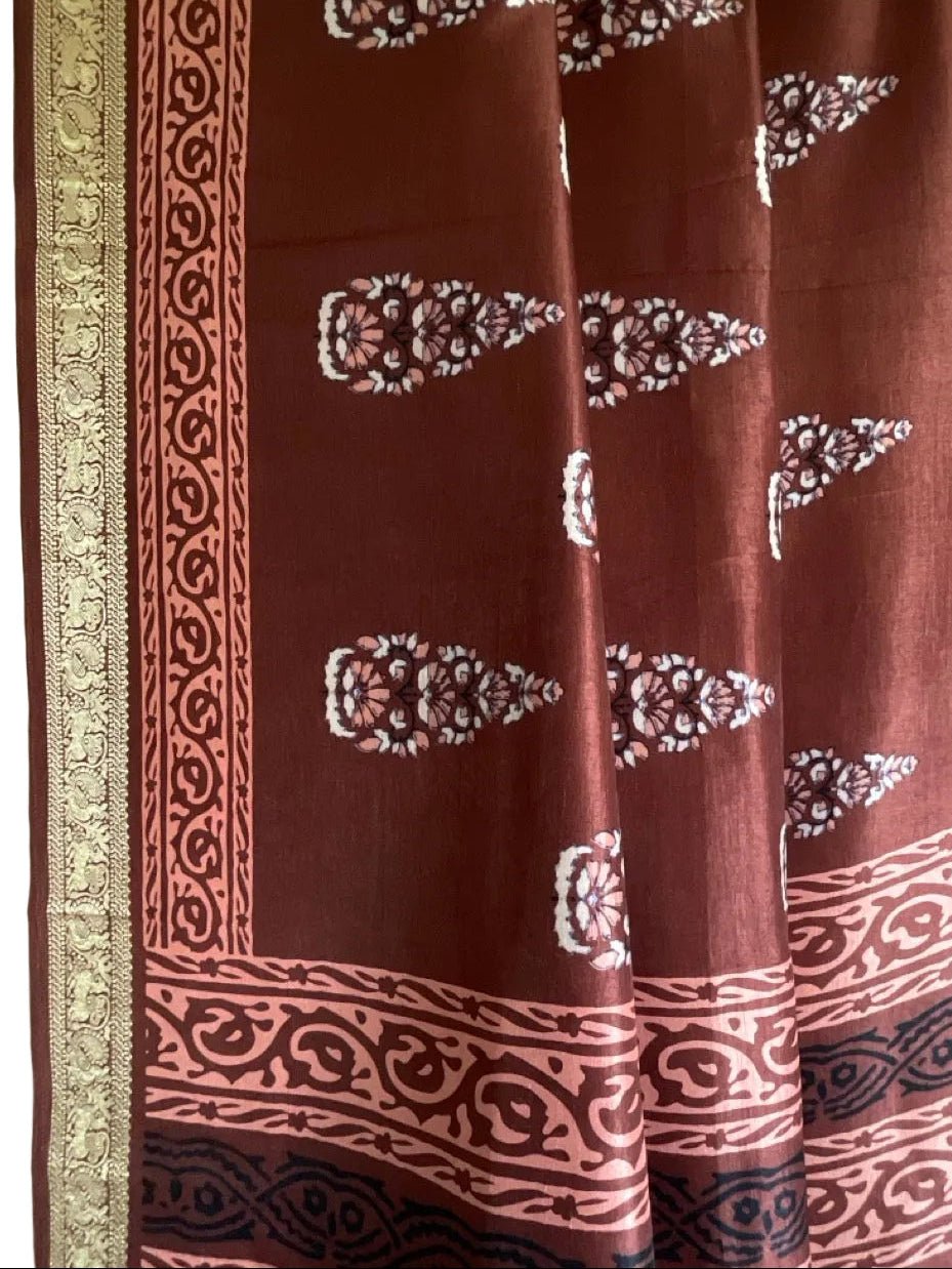 Brown Silk Saree with White Floral Paisley Butis & Terracotta Scrollwork Pallu