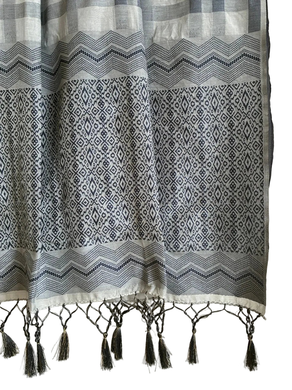 Steel Grey modern checks woven aariyaa saree