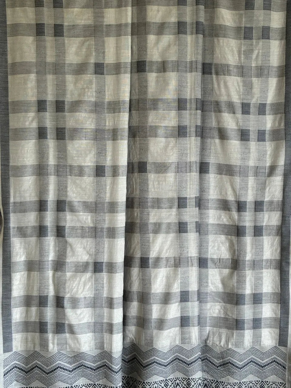 Steel Grey modern checks woven aariyaa saree