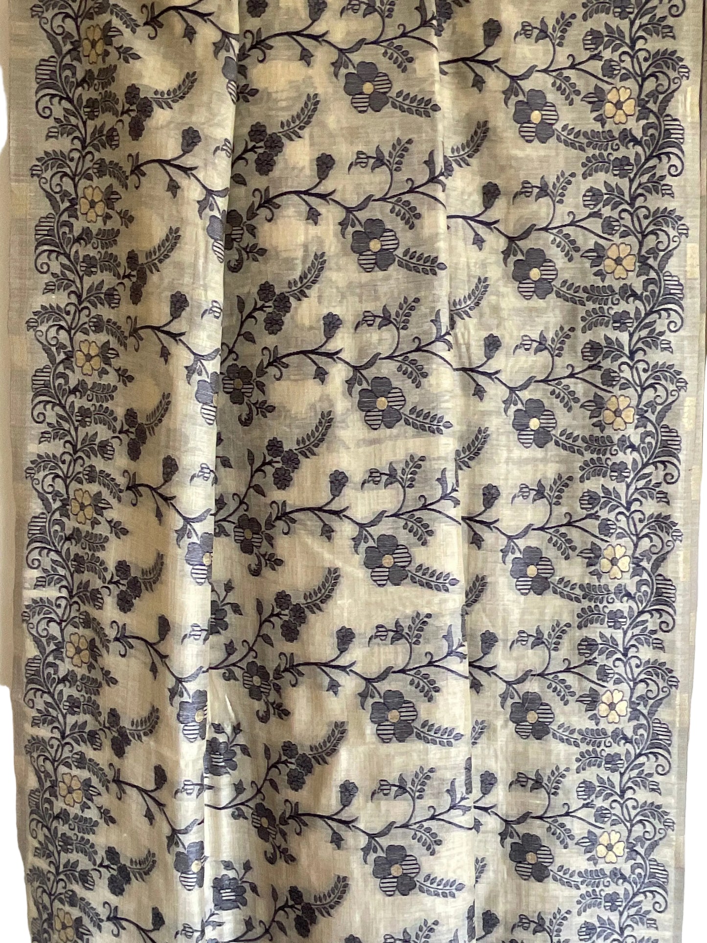Cream & Blue Jamdani Cotton Saree with Floral Vine Jaal & Silver Zari Pallu