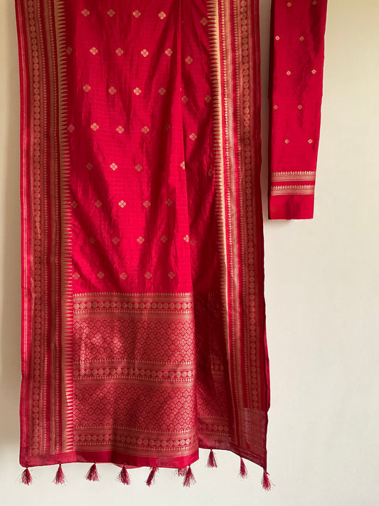 Bright Red Soft Cotton Saree with Temple & Mango Motifs