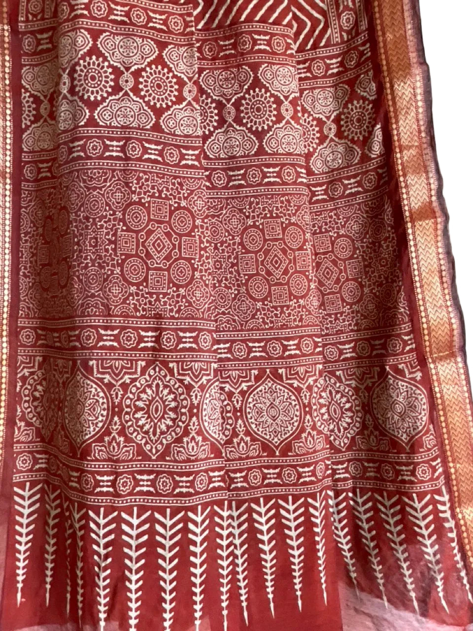 Brown Cotton Saree with Cream Chevron Print