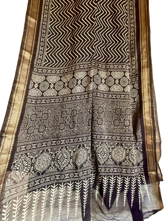 Blue Cotton Saree with White Chevron Print