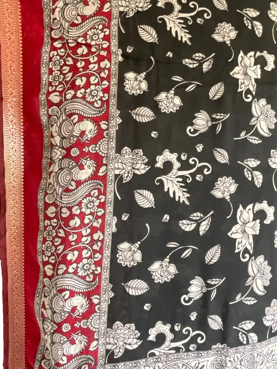 Black & Red Kalamkari Print Soft Cotton Mulmul Saree