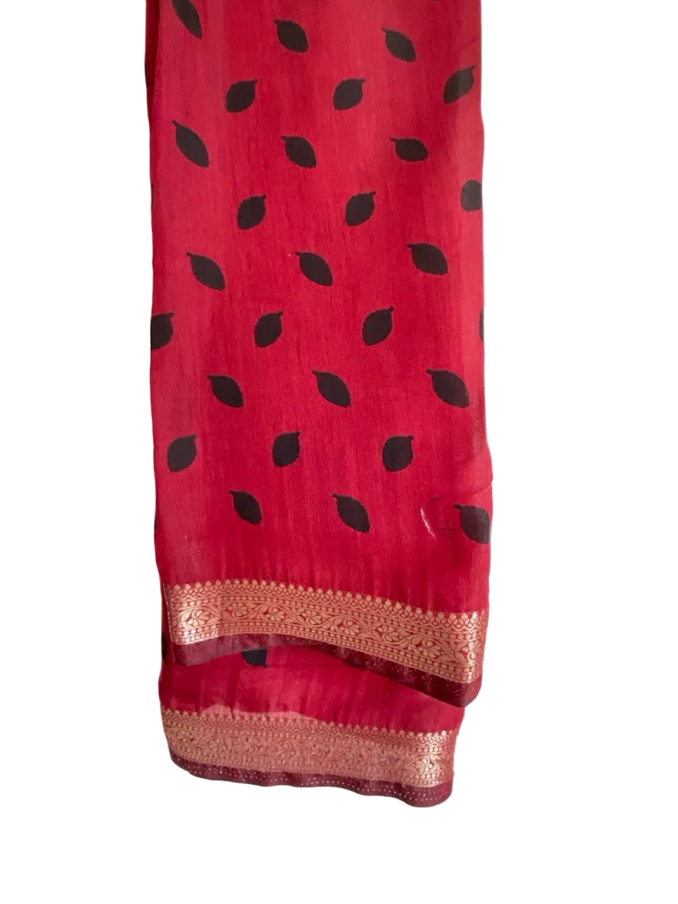 Black & Red Kalamkari Print Soft Cotton Mulmul Saree