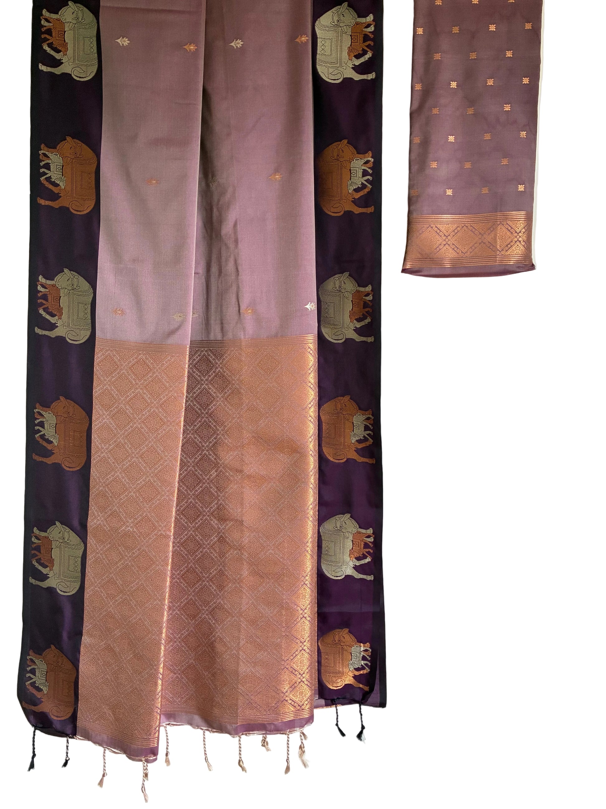 Copper ZARI kamdhenu motif aariyaa saree