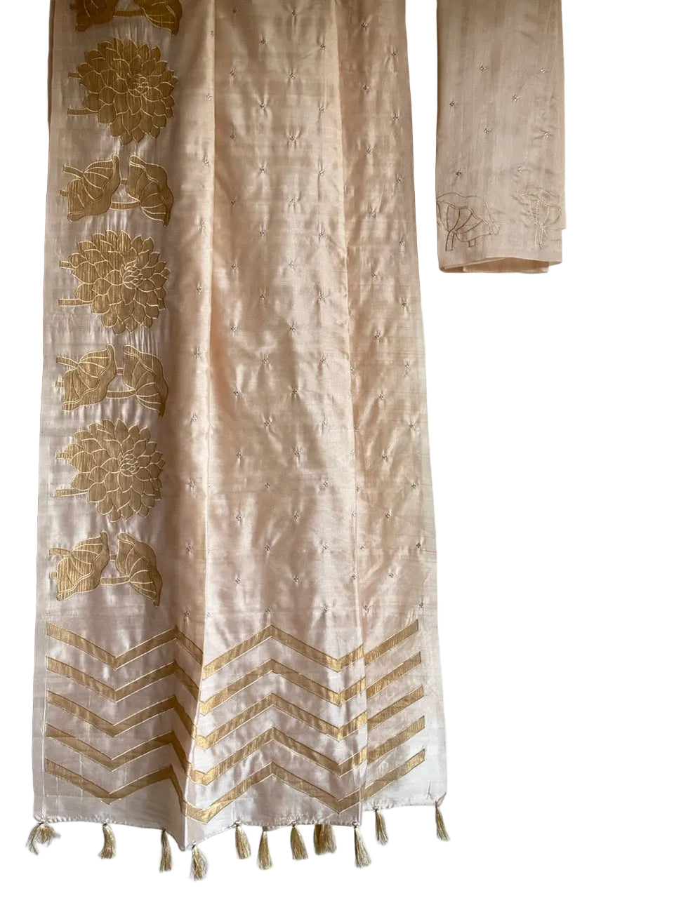 appliqué ivory white and gold aariyaa saree