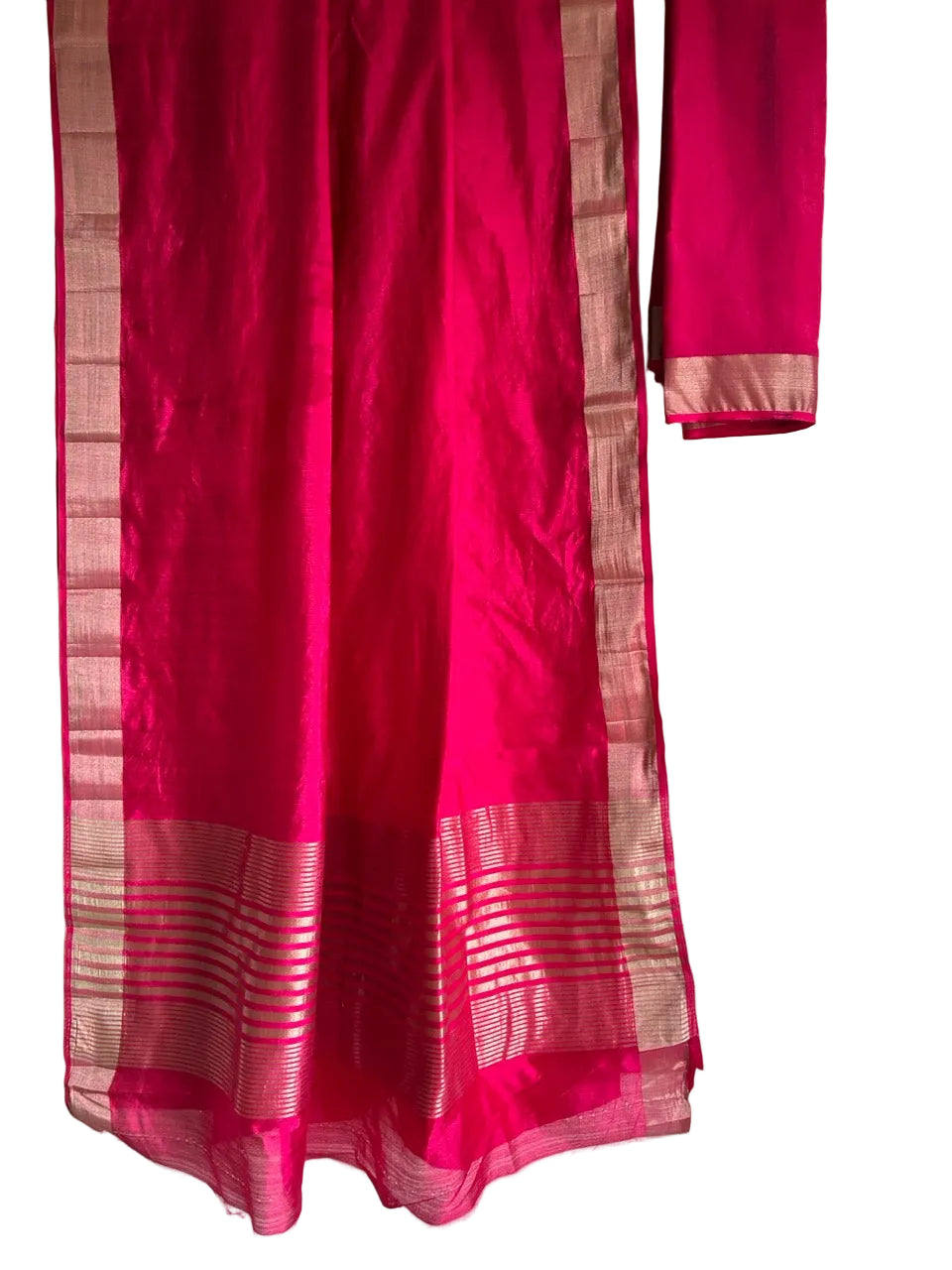 Pink Jute Cotton Plain Aariyaa Saree