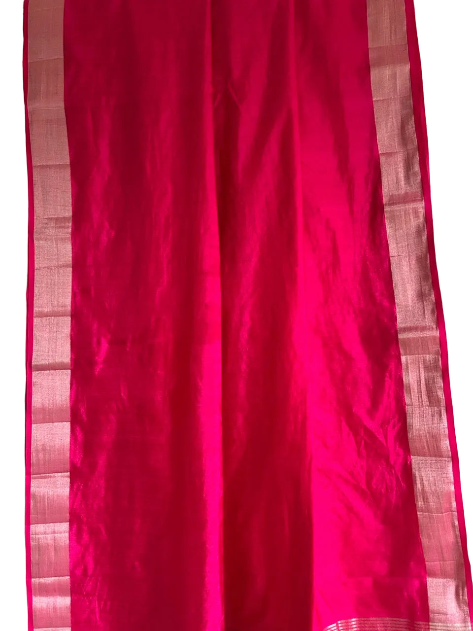 Pink Jute Cotton Plain Aariyaa Saree