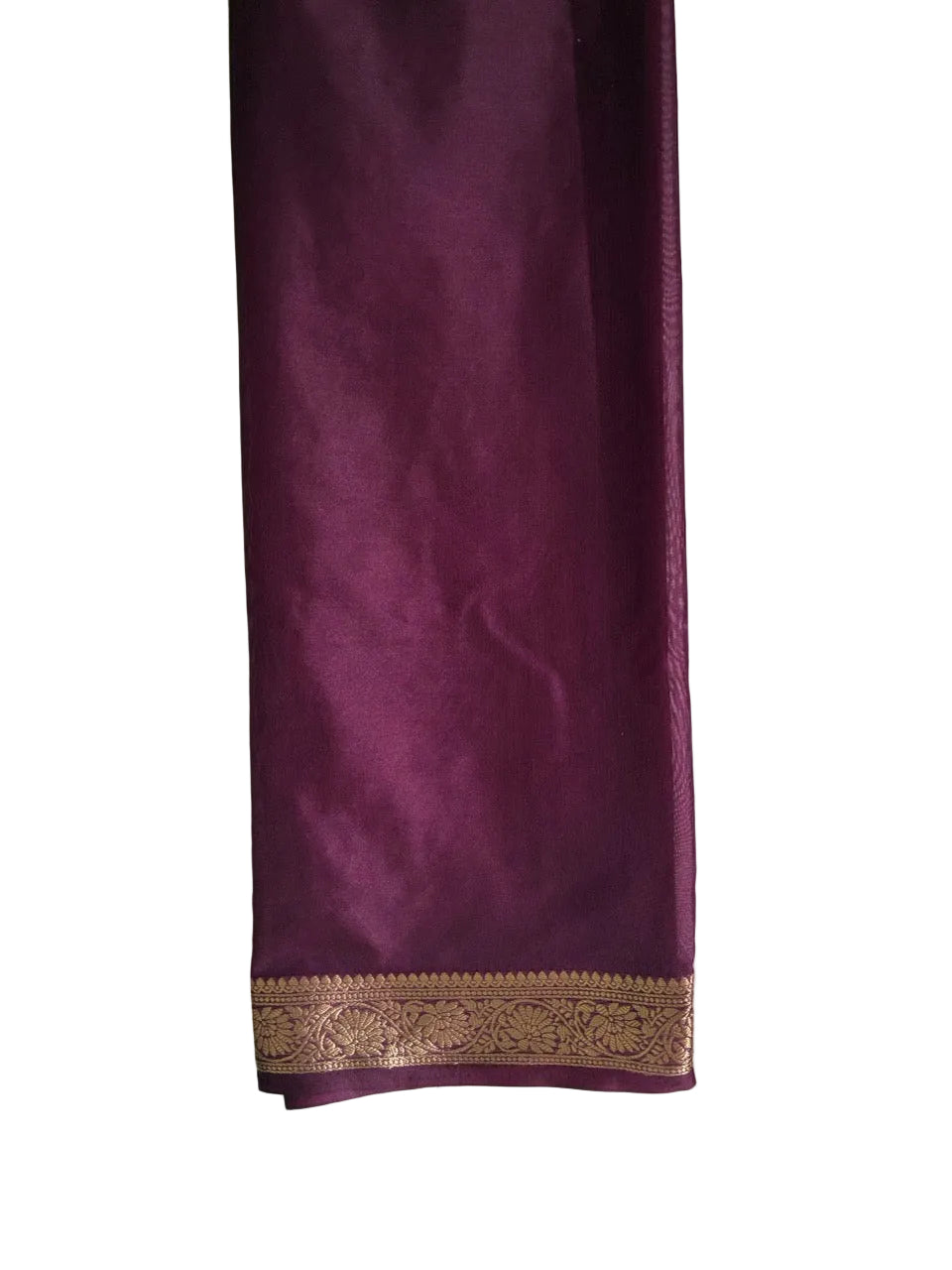 Purple Crepe aariyaa Saree