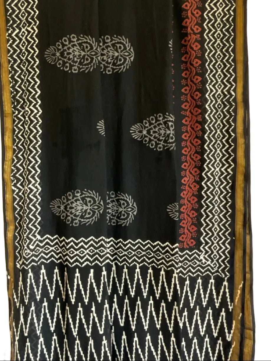 Black Block Print Cotton aariyaa Saree
