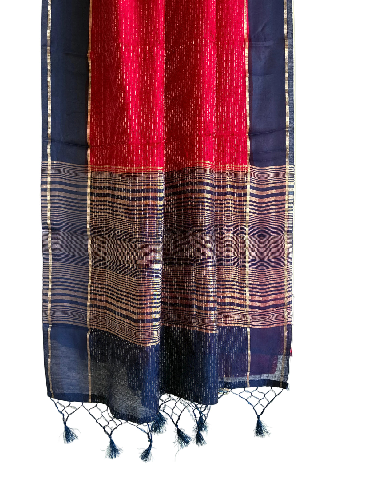 Detailed view of pink Assam silk saree striped pallu with hand-tied knotted tassels